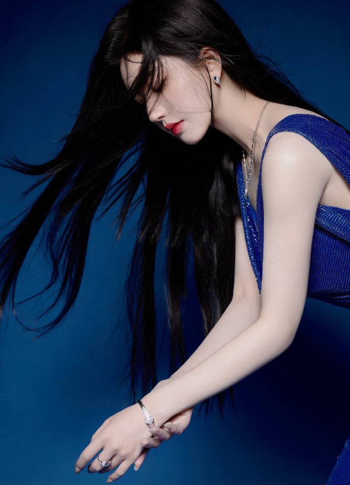 罩子的舞蹈老师OG真人没带(图1) 罩子的舞蹈老师OG真人没带(图1)